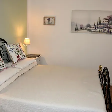 Guest House La Carolina * Tigliole